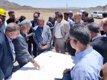 بازدید فرماندار سیرجان از پروژه‌های درحال احداث شرکت توسعه فرآوری صنایع و معادن ماهان سیرجان