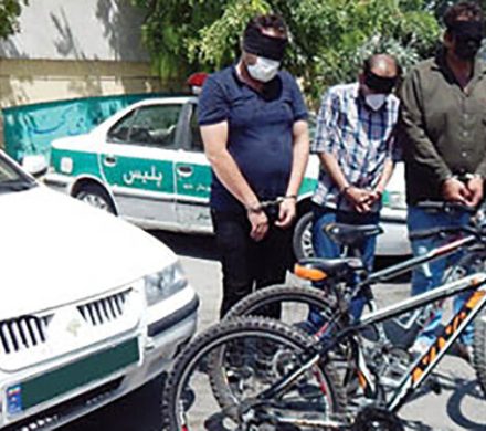 سارق دوچرخه در حین سرقت دستگیر شد