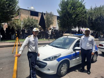  فرمانده انتظامی سیرجان از محدودیت های ترافیکی روز اربعین از میدان امام علی علیه السلام تا امامزاده علی (ع)خبر داد.