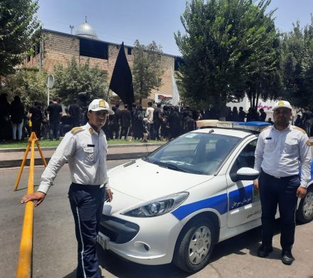  فرمانده انتظامی سیرجان از محدودیت های ترافیکی روز اربعین از میدان امام علی علیه السلام تا امامزاده علی (ع)خبر داد.