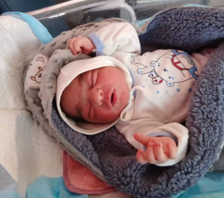 تولد اولین نوزاد حاصل از درمان ناباروری در مرکز درمان ناباروری بیمارستان ثامن الحجج سیرجان