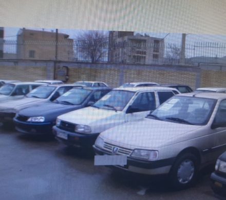 فرمانده انتظامی سیرجان از توقیف ۹۶ دستگاه خودروی متخلف در اجرای طرح انتظام بخشی در این شهرستان خبر داد.