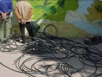 انهدام باند ۴ نفره سارقان کابلهای برق و موتور کولر در سیرجان