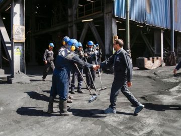 دیدار صمیمانه مهندس عتیقی با پرسنل منطقه گل‌گهر در نخستین روز بهار