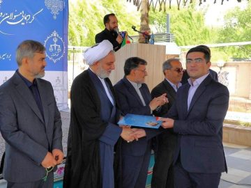 ادارهکل ثبت اسناد، حائز رتبه نخست روابط عمومی سازمانهای تابعه دادگستری استان کرمان شد